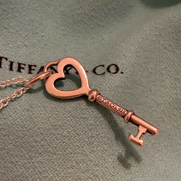 Tiffany & Co. Key Necklace. - Picture 7 of 8